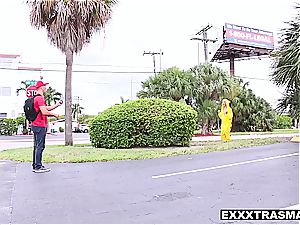 Pokémon GO player catches and bangs marvelous Pikachu