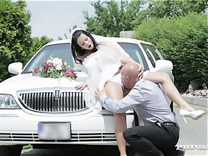 filthy bride takes her chauffeur's man sausage before her wedding
